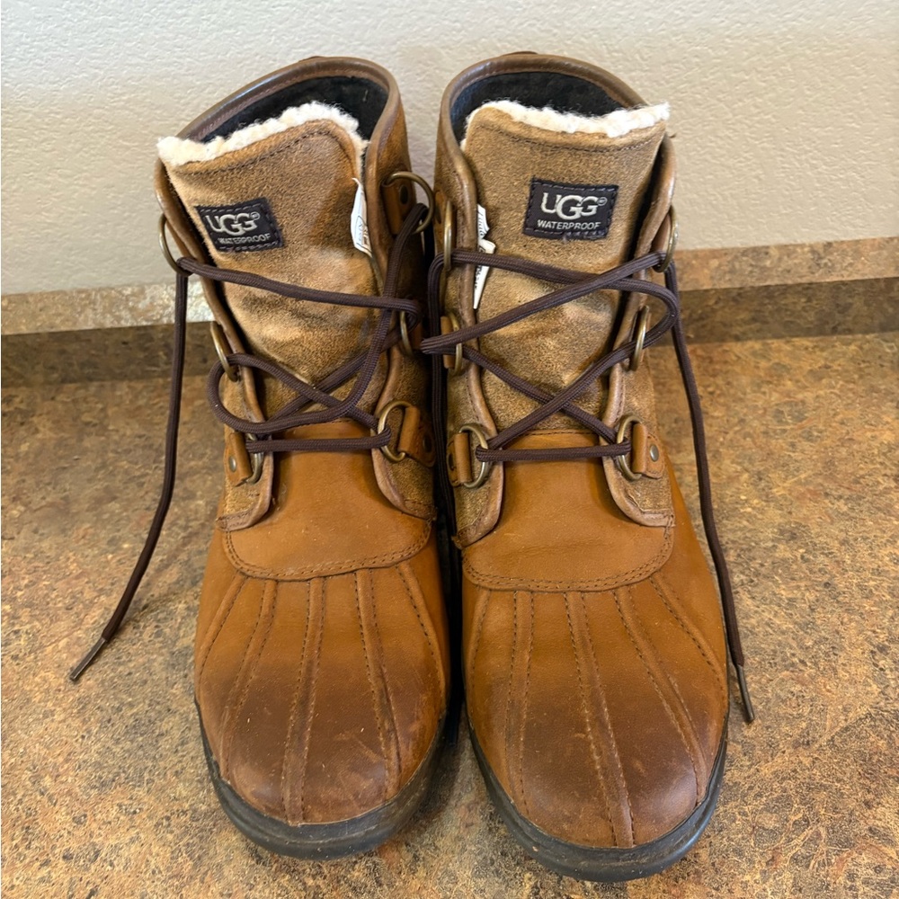 Ugg Cecile boot size 11